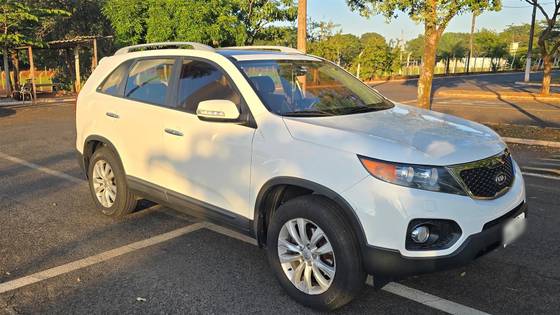 KIA SORENTO 2.4 16V GASOLINA EX 7L AUTOMÁTICO